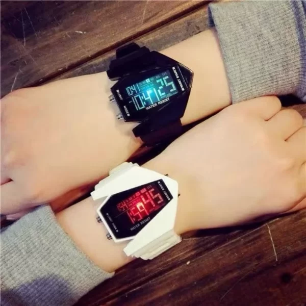 Multi-function aircraft watch junior high school students junior high school boys and girls sports electronic watch - Imagem 3